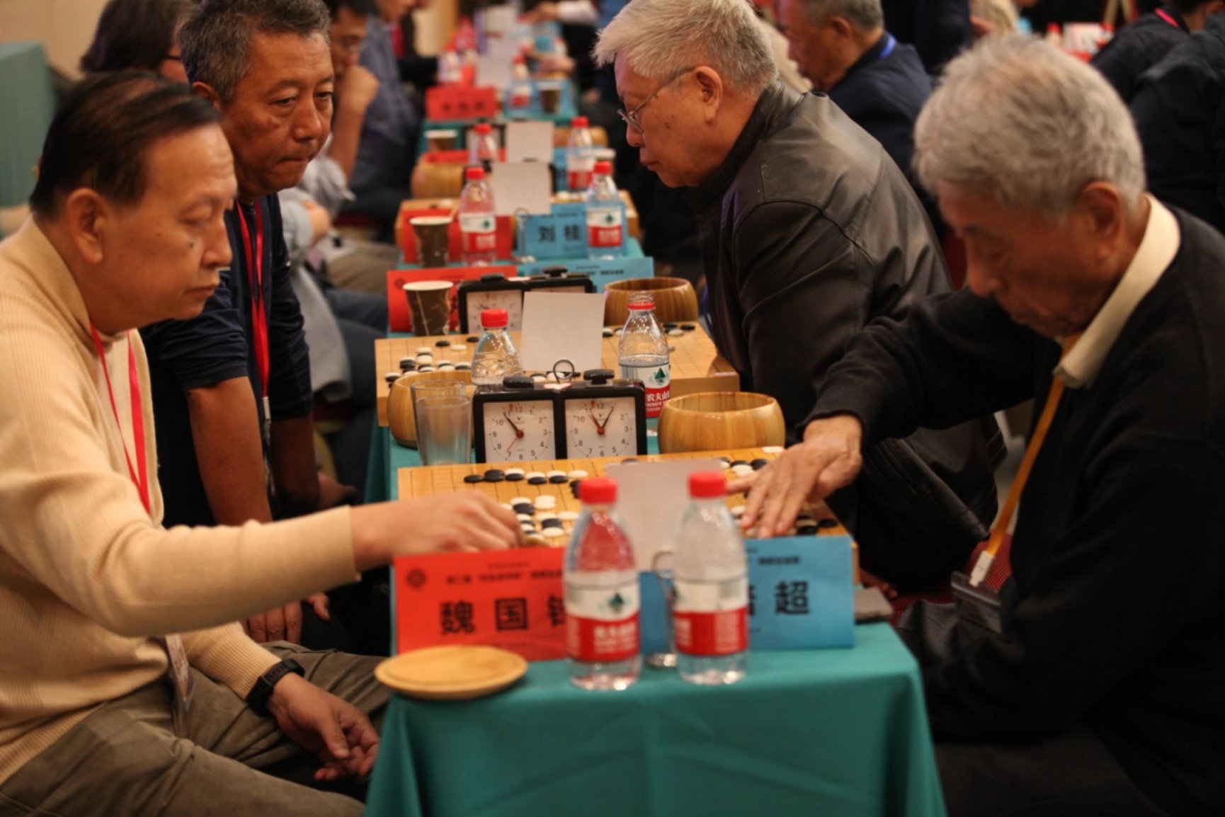 E:\我的坚果云\other\围棋\第二届京华杯photo\第一台双方最年长棋手对局.JPG