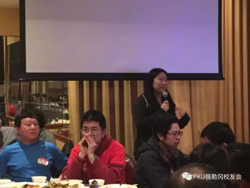 西北兆女儿Alisha和大家互动
