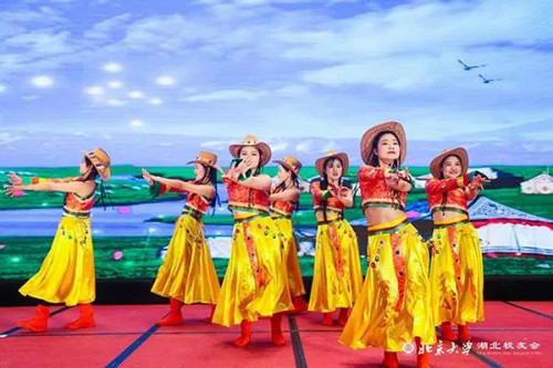 图说：舞蹈《康定溜溜城》
