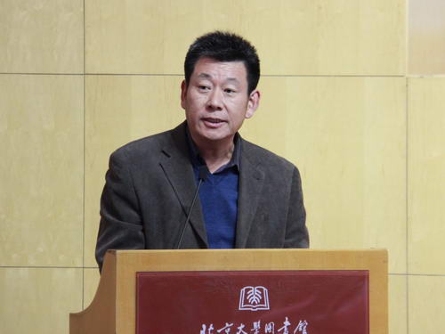 管士光致辞