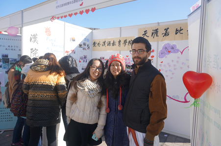 中外志愿者欢聚一堂