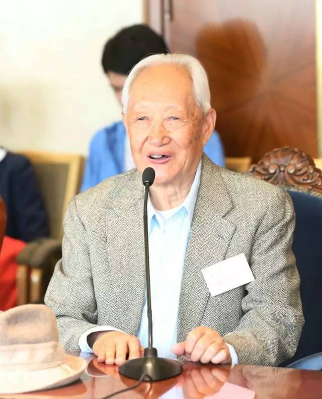 张道一先生指挥合唱《西南联合大学校歌》