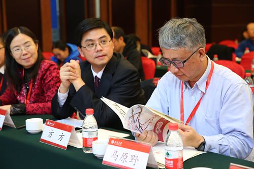参加庆典活动的领导嘉宾