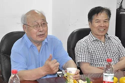 图说：北大老年校友代表