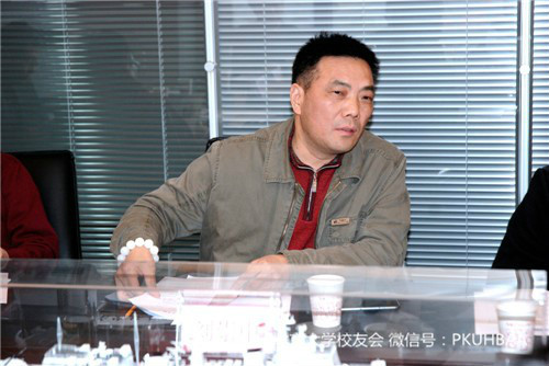 北大湖北校友会副会长刘崇中