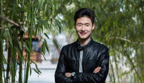 肖艺能,费米教育科技创始人,06级化学学院学士,法学院博士。