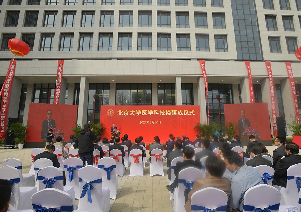 b67dd54c135646b89af18da58b861f4e.jpg b67dd54c135646b89af18da58b861f4e.jpg