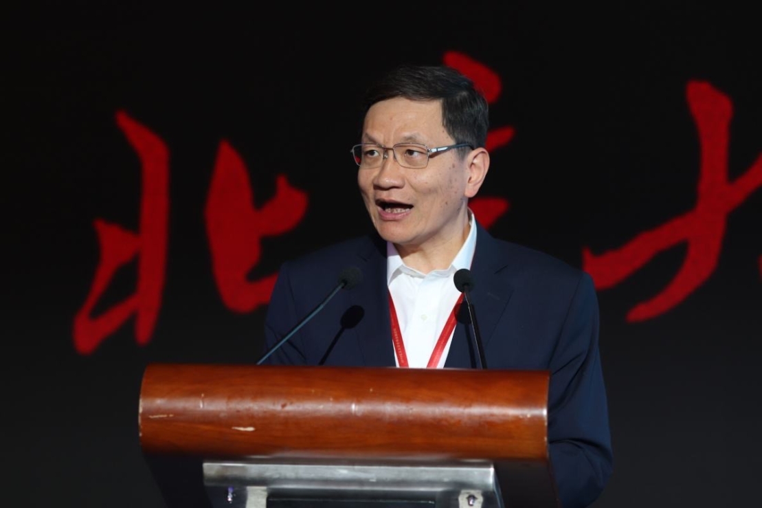 ../../../../../../../Desktop/新闻照片备选/IMG_7033